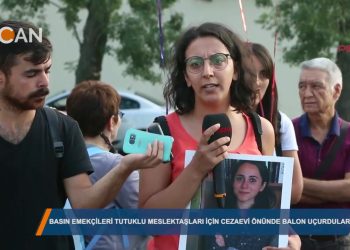 Basın emekçileri tutuklu meslektaşları için cezaevi önünde balon uçurdular