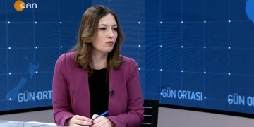 011 – 2019-05-01 – GÜN ORTASI- 1 MAYIS ÖZEL PROGRAM!- NEVİNYILDIZ – SAKİNE ESENGÜLYILMAZ 01.05.2019