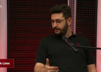 Pınar Aydınlar ile Candan Cana. Konuklar: Okan Karnabahar, İnan Söker, Ülker Sarı, Burhan Karakaş, Kenan Yersiz Sizlerle..