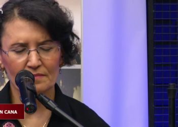 Pınar Aydınlar ile Candan Cana. Konuklar: Bedriye Alkan, Kadir Demir, Kenan Yersiz, Doğan Tanrıkulu Sizlerle..