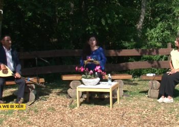 Zeynep Enhas’ın sunduğu Çaxa We Bî Xer programının Bugünkü konukları Ali Matur ve Hatice Çoban ile Can Tv’de…