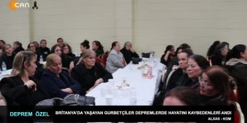 Britanya’da Yaşayan Gurbetçiler Depremde Hayatını Kaybedenleri Andı
