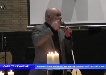 Deprem Bölgesine Yardım Götüren HAK-DER Federasyonu Üyelere Bilgi Veriyor.