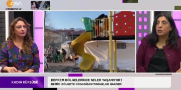 Nergiz Güzel’in Sunduğu Kadın Kürsüsü Programının Konuğu: – Esengül Demir / HDK Eş Sözcüsü ‘ Deprem bölgelerinde neler yaşanıyor ‘ ‘ Deprem bölgesinde kadınların durumu ‘