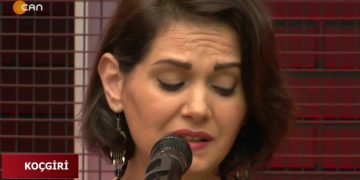 Cihan Çelik, Koçgiri programında, konuğu Lale Koçgün ile Koçgirinin klamlarını seslendiriyor…