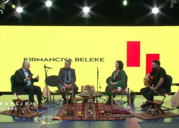 Kırmanciya Beleke’de Ali Güler, eve Ali Rıza kahraman’ya Hozan Beser Şahin’ kerda meyman…Hozan Beser Şahin Kırmanciya Beleke programında Ali Güler ve Ali Rıza Kahraman ile…