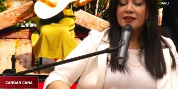 Pınar Aydınlar’ın hazırlayıp sunduğu Candan Cana Programının konukları: *Onur Yamaç ve *Nesrin ulusu.