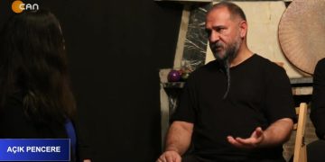 Medine Meral’in hazırlayıp sunduğu Açık Pencere’de 
Playback Theatre üzerine konuşuyoruz