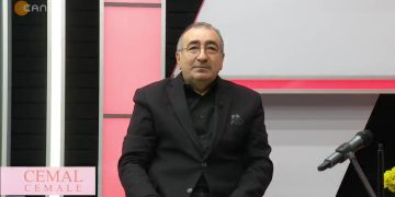 Hüseyin Kelleci’nin Hazırlayıp Sunduğu Cemal Cemale Programının Konukları: Nurettin Yeşil, Hüseyin Hayal İkilisi.