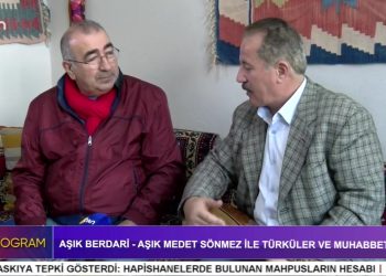 Aşık Berdari – Aşık Medet Sönmez İle Türküler Ve Muhabbet – Hüseyin Kelleci’nin Hazırlayıp Sunduğu Özel Program Konukları: Aşık Berdari, Aşık Medet Sönmez.