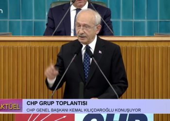 CHP Grup Toplantısı – CHP Genel Başkanı Kemal Kılıçdaroğlu Kobuşuyor