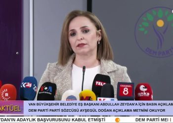 Dem Parti Van Büyükşehir Belediyesi Eş Başkanı Abdullah Zeydan’la ilgili basın açıklaması yapıyor, 
Dem Parti sözcüsü Ayşegül Doğan Açıklama Yapıyor.