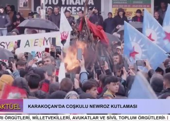 Karakoçan’da Newroz Ateşi Yakıldı.