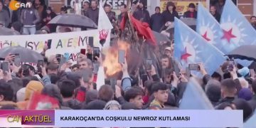 Karakoçan’da Newroz Ateşi Yakıldı.