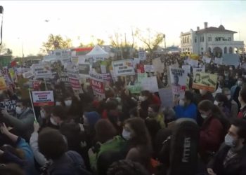 Boğaziçi Üniversitesi Direnişi Ne Zaman Bitecek, Rohat Emekçi ile Canda Gündem. Konuklar: Ömer Faruk Gergerlioğlu, Can Candan sizlerle..