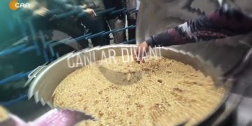 İbrahim Karakaya’nın hazırlayıp sunduğu Canlar Divanı programına PSAKS Ataşehir Cemevi Başkanı Gülsev Kaya, Bahçelievler Hacı Bektaş Veli Derneği Başkanı Ufuk Emre Bektaş ve AKD Sultangazi Pir Sultan Abdal Cemevi Başkanı Zeynal Odabaş konuk oluyor. 
📌 Laik Eğitim, İnsanca Yaşam,