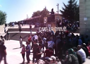 İbrahim Karakaya ile Canlar Divanı
Konukları:
-Mustafa Arslan
-Doğan Halis
-Prof. Dr. Şükrü Aslan
-Mansur Bildik & Ali Turgut
‘Tarihi, Kültürü, İnancı ve Ekonomik Yaşamıyla Mazgirt’