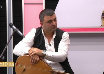 Cengiz Aslanın Hazırlayıp Sunduğu Kilamê Dilan Programının Konukları Sevim Kılıç Ve Zöhre Akkaya.