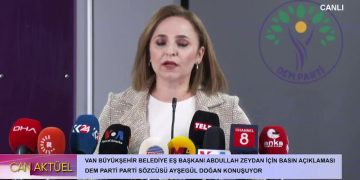 Dem Parti Van Büyükşehir Belediyesi Eş Başkanı Abdullah Zeydan’la ilgili basın açıklaması yapıyor, Dem Parti sözcüsü Ayşegül Doğan Açıklama Yapıyor.