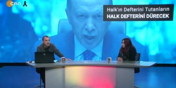 Halkın Aklı ile Dalga Geçiyorlar! Şükrü Yıldız ile Deprem Özel
Konuklar:
– Zeynel  Gül / Gazeteci
– Ersin Sedefoğlu / Gazeteci
– Arya Yıldız / Öğrenci
– Cemal Turan / Gazeteci
– Rohat Emekçi / Gazeteci