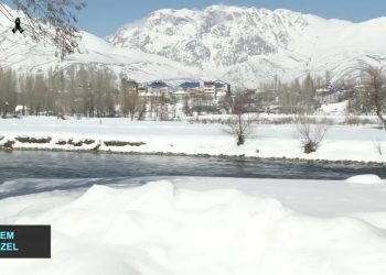 Mustafa Sarıgül Deprem Bölgesindeki Gözlemlerini Aktarıyor.