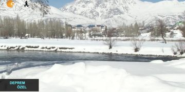 Mustafa Sarıgül Deprem Bölgesindeki Gözlemlerini Aktarıyor.