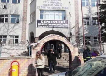 Deprem Sonrası Yıkım ve Halktan Tepkiler. Deprem Özel..