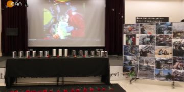 Londra’daki Gurbetçiler Depremlerde Hayatını Kaybedenleri Ağıtlarla Andı.