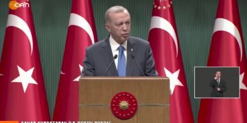 Şanar Yurdatapan ile Düşün Düşün