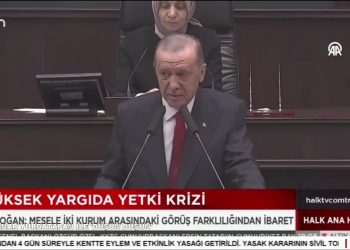 Şanar Yurdatapan İle ‘Düşün Düşün’