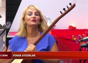 – Pınar Aydınlar’ın Hazırlayıp Sunduğu Candan Cana Programının Konukları Aytaç Karausta Ve Halil Yıldız