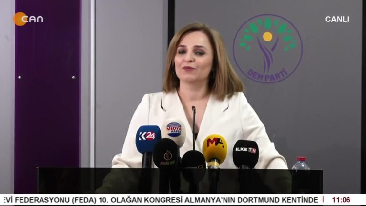 – DEM Parti Sözcüsü Ayşegül Doğan Gündemdeki Gelişmeleri Parti Genel Merkezi’nde Değerlendiriyor