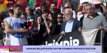 HAKKARİ BELEDİYESİNE KAYYIM ATANMASI PROTESTO EDİLİYOR