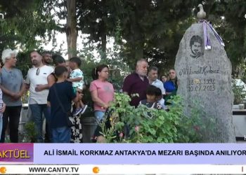 – ALİ İSMAİL KORKMAZ ANTAKYA’DA MEZARI BAŞINDA ANILIYOR – Korkmaz’ın Ailesi, DEM Parti Eş Başkanı Tülay Hatimoğulları Ve Arkadaşları Tarafından Anıldı