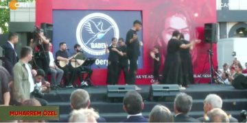 Garip Dede Dergahında Aşureler Pay Ediliyor, DEM Parti Eşbaşkanı Tuncer Bakırhan, İBB Başkanı Ekrem İmamoğlu ve DEM Parti İstanbul Milletvekili Celal Fırat Birer Konuşma Yapıyor.