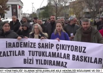 Dersim’de Kayyum Protesto Ediliyor