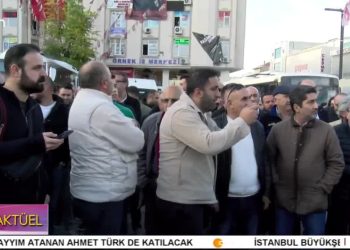 CHP 31 Mart yerel seçimlerinde Kent Uzlaşısı ile Esenyurt Belediye Başkanlığı’na seçilen Ahmet Özer’in tutuklanması sonrası atanan kayyıma karşı ilçe binası önünde “Demokrasi Nöbeti” eylemi başlattı.