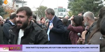 DEM Parti Eş Başkanları Kayyımlara Karşı Batman’da Açıklama Yapıyor.