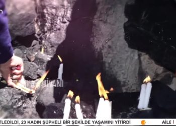 – Batman, Mardin ve Halfeti’de Kayyım Protestoları Sürüyor – İbrahim Karakaya’nın Hazırlayıp Sunduğu Canlar Divanı Programının Konukları AKD Sultangazi Pir Sultan Abdal Cemevi Başkanı Zeynal Odabaş, ABF Genel Başkanı Mustafa Aslan Ve PSAKD Genel Merkezi Hukuk Sekreteri Cafer Koluman