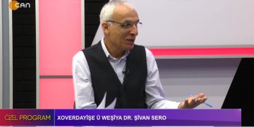 XOVERDAYÎŞE Û WEŞÎYA DR. ŞÎVAN SERO – Veli Haydar Güleç İle Özel Programın Konukları Yazar Kazım Arık Ve HÛNERMEND Sait Baksi Dr. Şivan’ın ( Sait Kırmızıtoprak) Yaşamını Anlatıyorlar