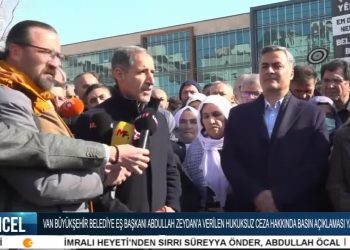 Van Büyükşehir Belediye Eş Başkanı Abdullah Zeydan’a Verilen Hukuksuz Ceza Hakkında Basın Açıklaması Yapılıyor