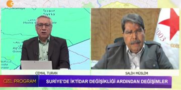 Suriye’de İktidar Değişikliği Ardından Değişimler – Alevi Katliamı Soykırıma Dönüştü – Türkiye’nin İçişleri Ve Savunma Bakanları İle Şam’da – Devam Eden Alevi Katliamını Önlemek İçinNeler Yapıyorsunuz – Cemal Turan İle Özel Programın Konuğu PYD Dışilişkiler Sözcüsü Salim Müslim