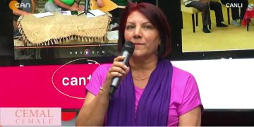 Hüseyin Kelleci’nin sunumuyla Cemal Cemale programının konukları Çağdaş Erzurumlular Dernekler Fed Bşk Perihan Gül ve yönetim kurulu üyeleri. – Erzurum Hınıs – Tekman Federasyon üyeleri Can TV’de