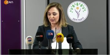 DEM PARTİ BASIN TOPLANTISI – DEM PARTİ SÖZCÜSÜ AYŞEGÜL DOĞAN GÜNCEL GELİŞMELERİ DEĞERLENDİRİYOR