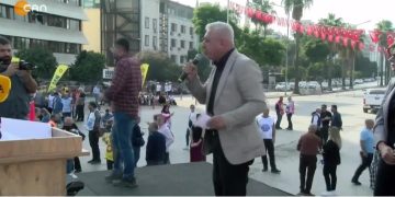 KESK, ÇUKUROVA BÖLGE MİTİNGİ’Nİ UĞUR MUMCU MEYDANI’NDA GERÇEKLEŞTİRİYOR